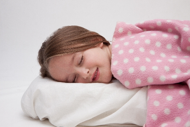 お布団の上で、より快適な睡眠をとるには枕を変えてみよう！