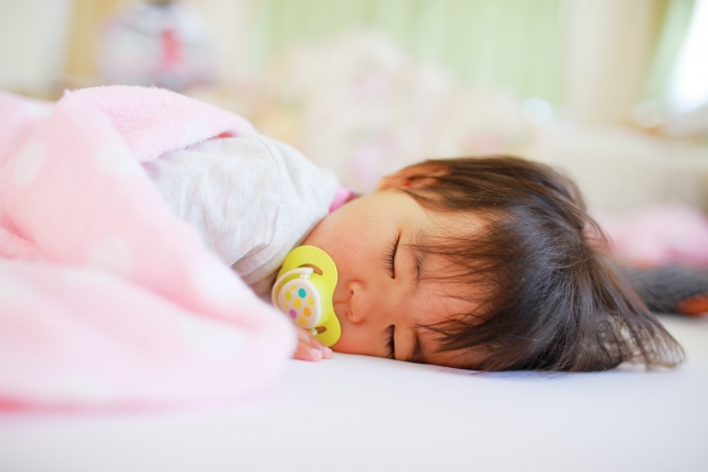 子供の睡眠にも効果的なサプリ！種類や量に注意しよう