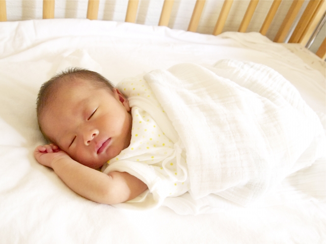 赤ちゃんの睡眠リズムをよく知って楽しく育児をしよう！