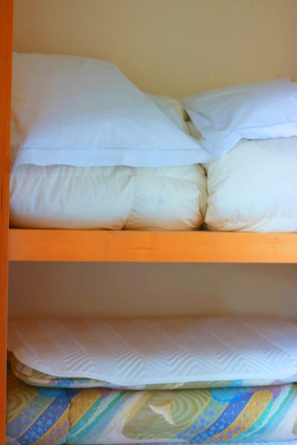 来客用寝具マットレスは高反発ウレタンの折りたたみが良い！